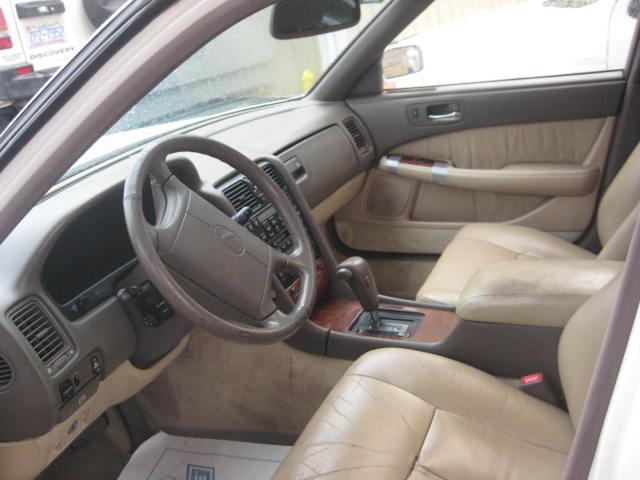 Lexus LS 400 1992 photo 4