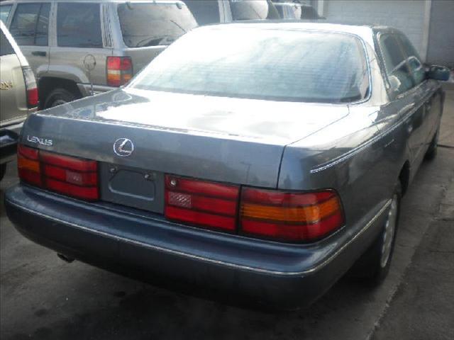 Lexus LS 400 1992 photo 4