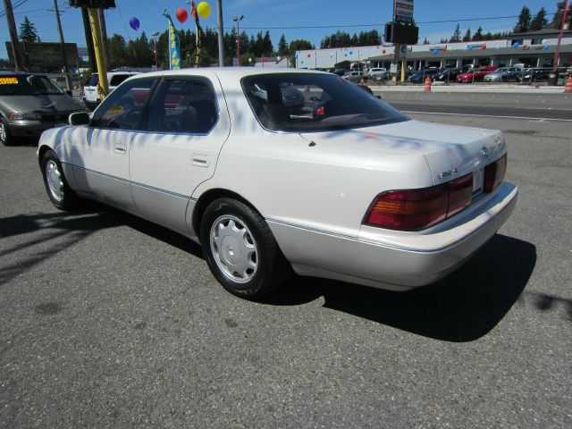 Lexus LS 400 1993 photo 1