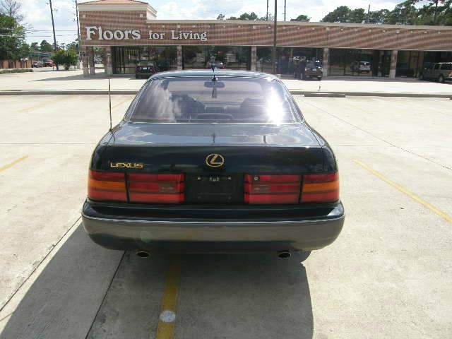 Lexus LS 400 1993 photo 8