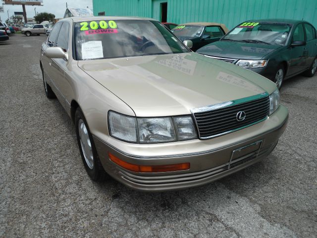 Lexus LS 400 1993 photo 2