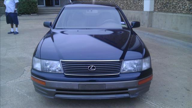 Lexus LS 400 1996 photo 3