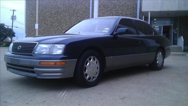 Lexus LS 400 1996 photo 4