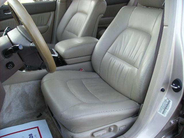 Lexus LS 400 1996 photo 2