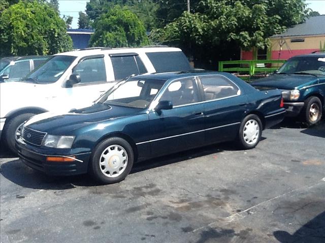 Lexus LS 400 1996 photo 4