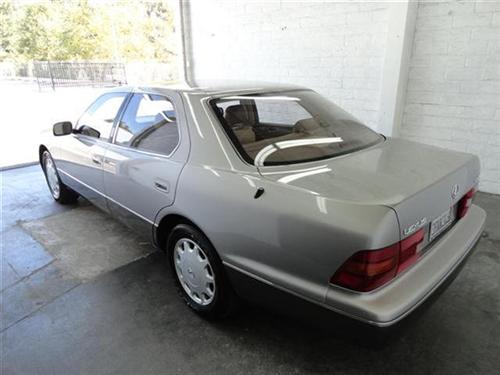 Lexus LS 400 1996 photo 4