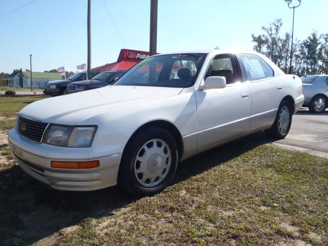 Lexus LS 400 Unknown Sedan