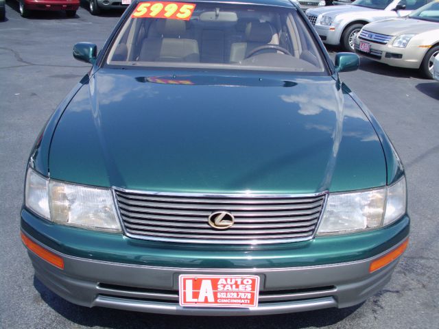 Lexus LS 400 1996 photo 2