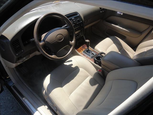 Lexus LS 400 1997 photo 2