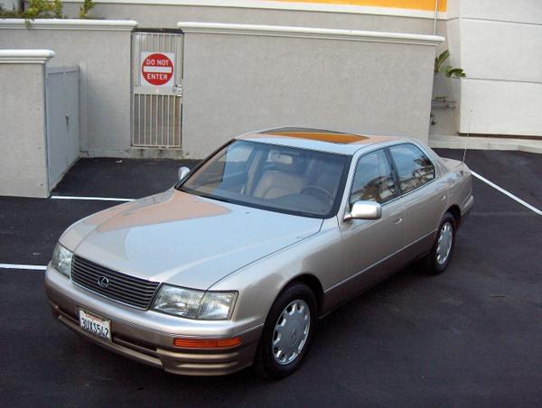 Lexus LS 400 LX Coupe 4-spd AT Sedan