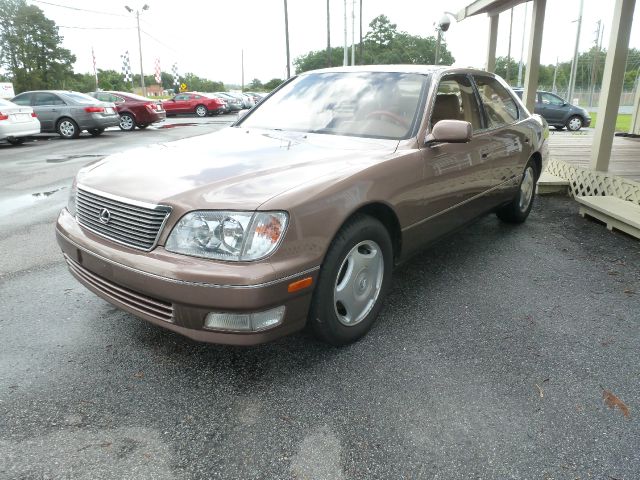 Lexus LS 400 1998 photo 1