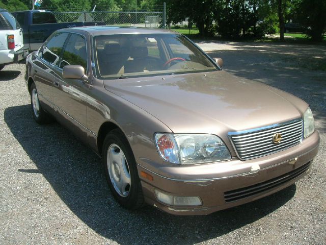 Lexus LS 400 1998 photo 4