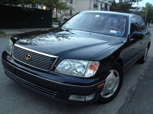 Lexus LS 400 1998 photo 4