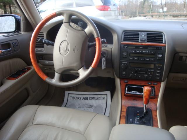 Lexus LS 400 1999 photo 1