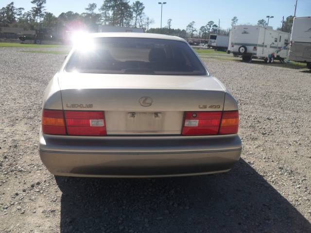 Lexus LS 400 1999 photo 1