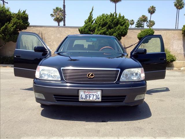 Lexus LS 400 2000 photo 10