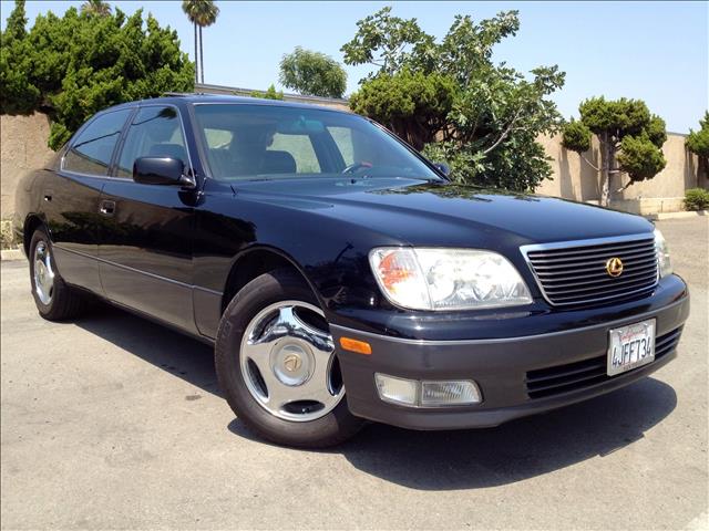 Lexus LS 400 2000 photo 19