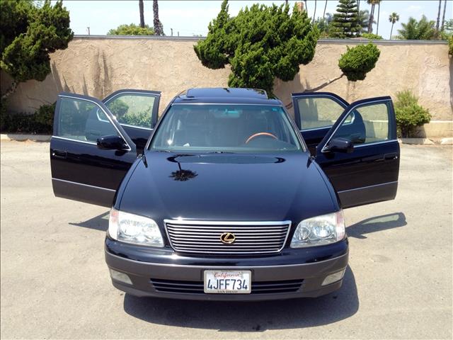 Lexus LS 400 2000 photo 2