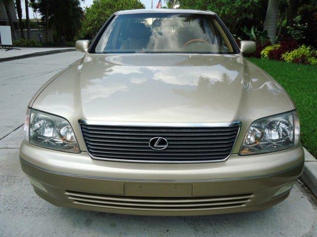 Lexus LS 400 2000 photo 2