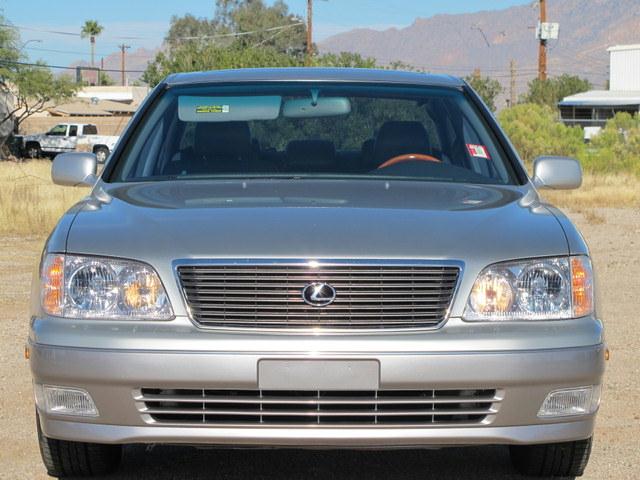 Lexus LS 400 2000 photo 1