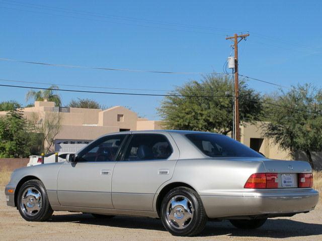 Lexus LS 400 2000 photo 4