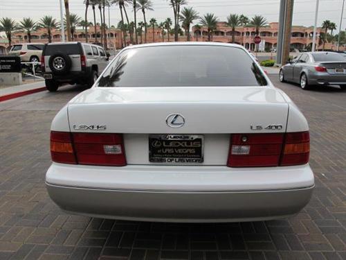 Lexus LS 400 2000 photo 2