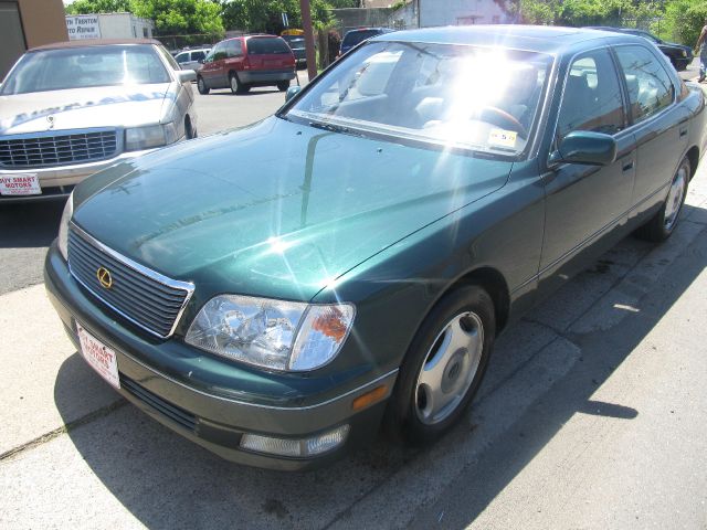 Lexus LS 400 2000 photo 21