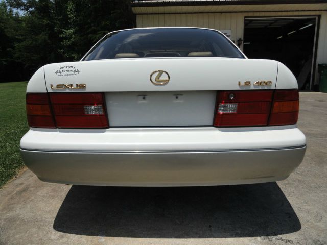 Lexus LS 400 2000 photo 4