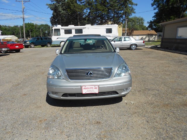 Lexus LS 430 2001 photo 1