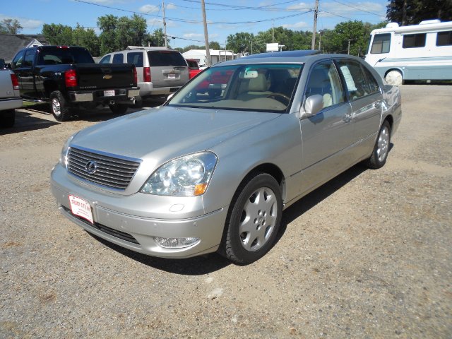 Lexus LS 430 2001 photo 2