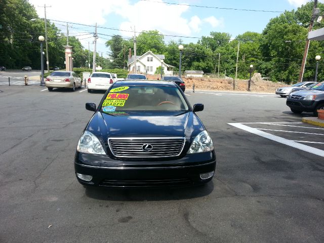 Lexus LS 430 2001 photo 2