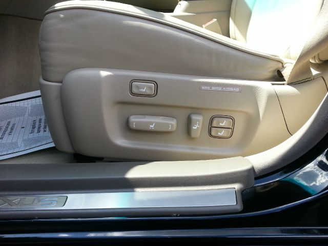 Lexus LS 430 2001 photo 35