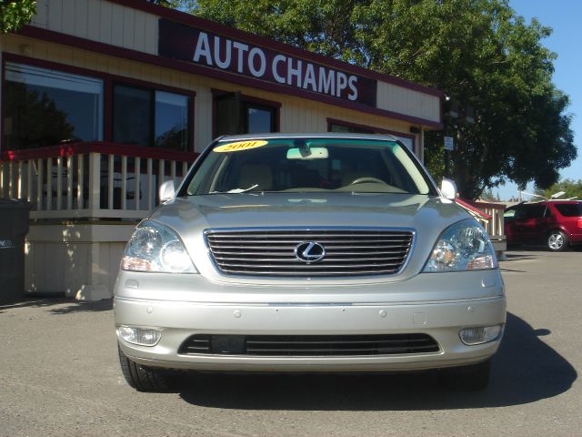 Lexus LS 430 2001 photo 3