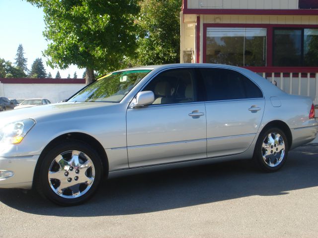 Lexus LS 430 2001 photo 4