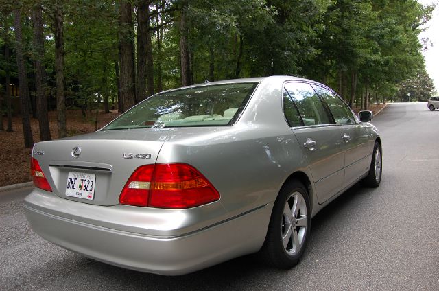 Lexus LS 430 2001 photo 4