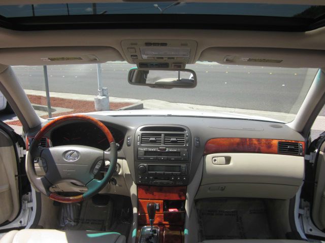 Lexus LS 430 2001 photo 18