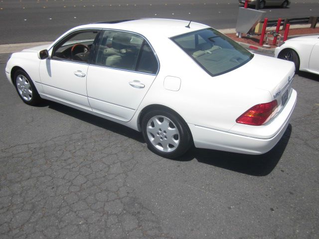 Lexus LS 430 2001 photo 20