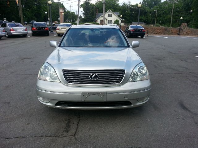 Lexus LS 430 2001 photo 29