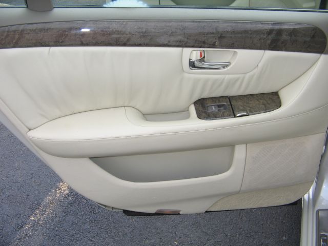 Lexus LS 430 2001 photo 11