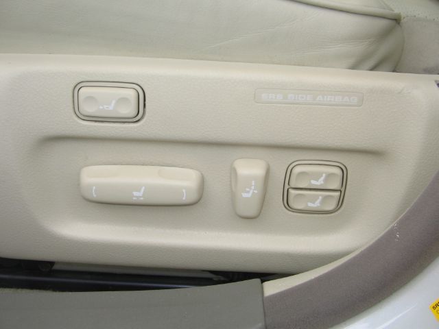 Lexus LS 430 2001 photo 14