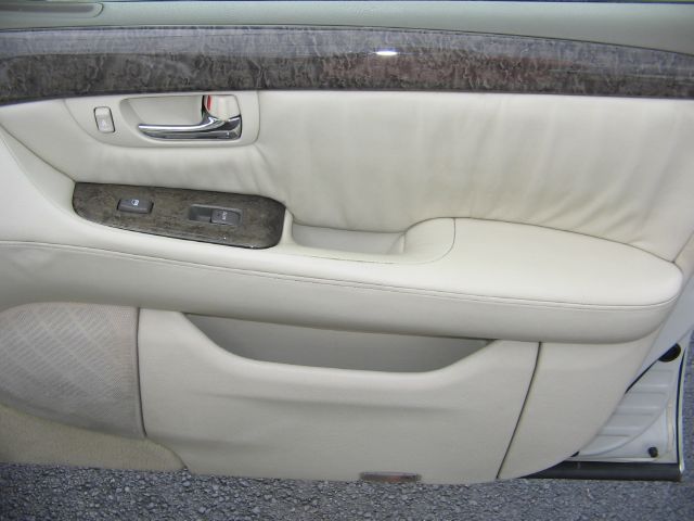 Lexus LS 430 2001 photo 7