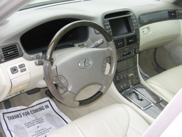 Lexus LS 430 2001 photo 8