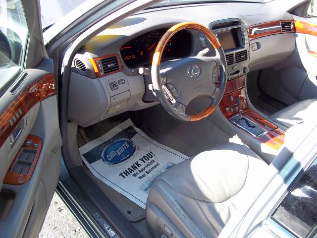 Lexus LS 430 2001 photo 15