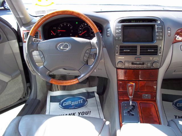 Lexus LS 430 2001 photo 3