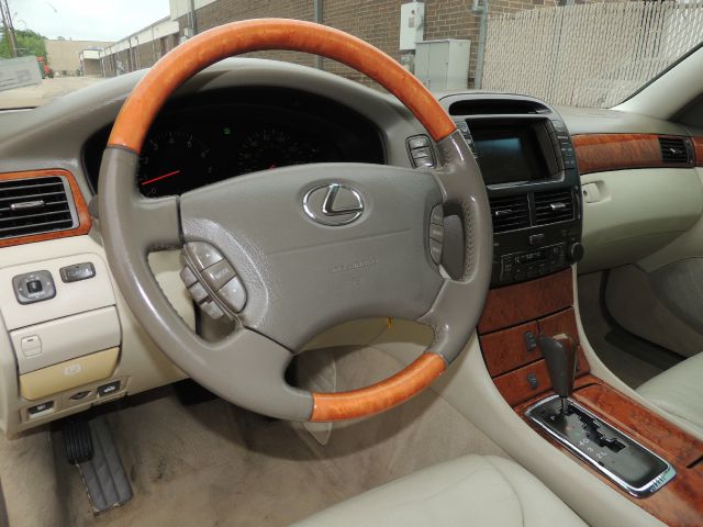 Lexus LS 430 2001 photo 24