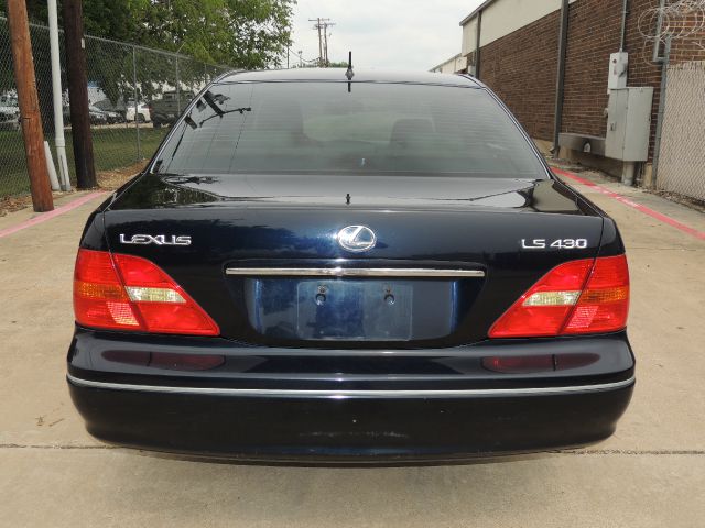 Lexus LS 430 2001 photo 26