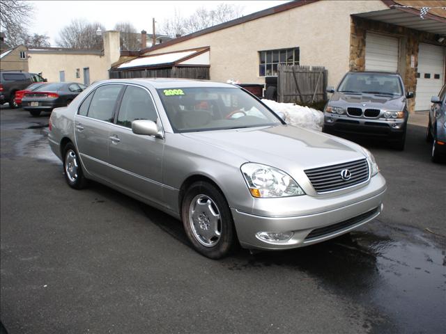 Lexus LS 430 Base Sedan