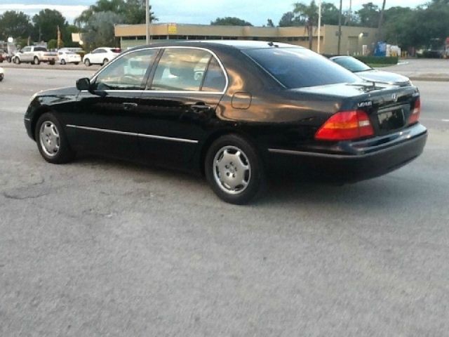 Lexus LS 430 2002 photo 1