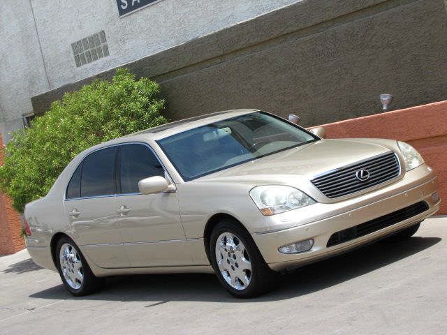 Lexus LS 430 2002 photo 3