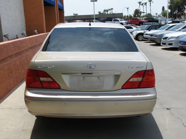 Lexus LS 430 2002 photo 4